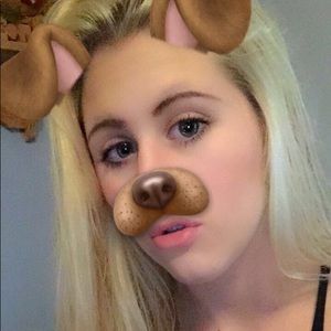 Meet your Posher, Brittney